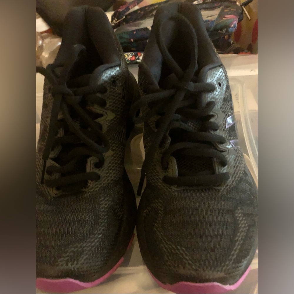 ASICS Gel-Nimbus 20 Lite-Show Running Shoe Size Women’s 6
